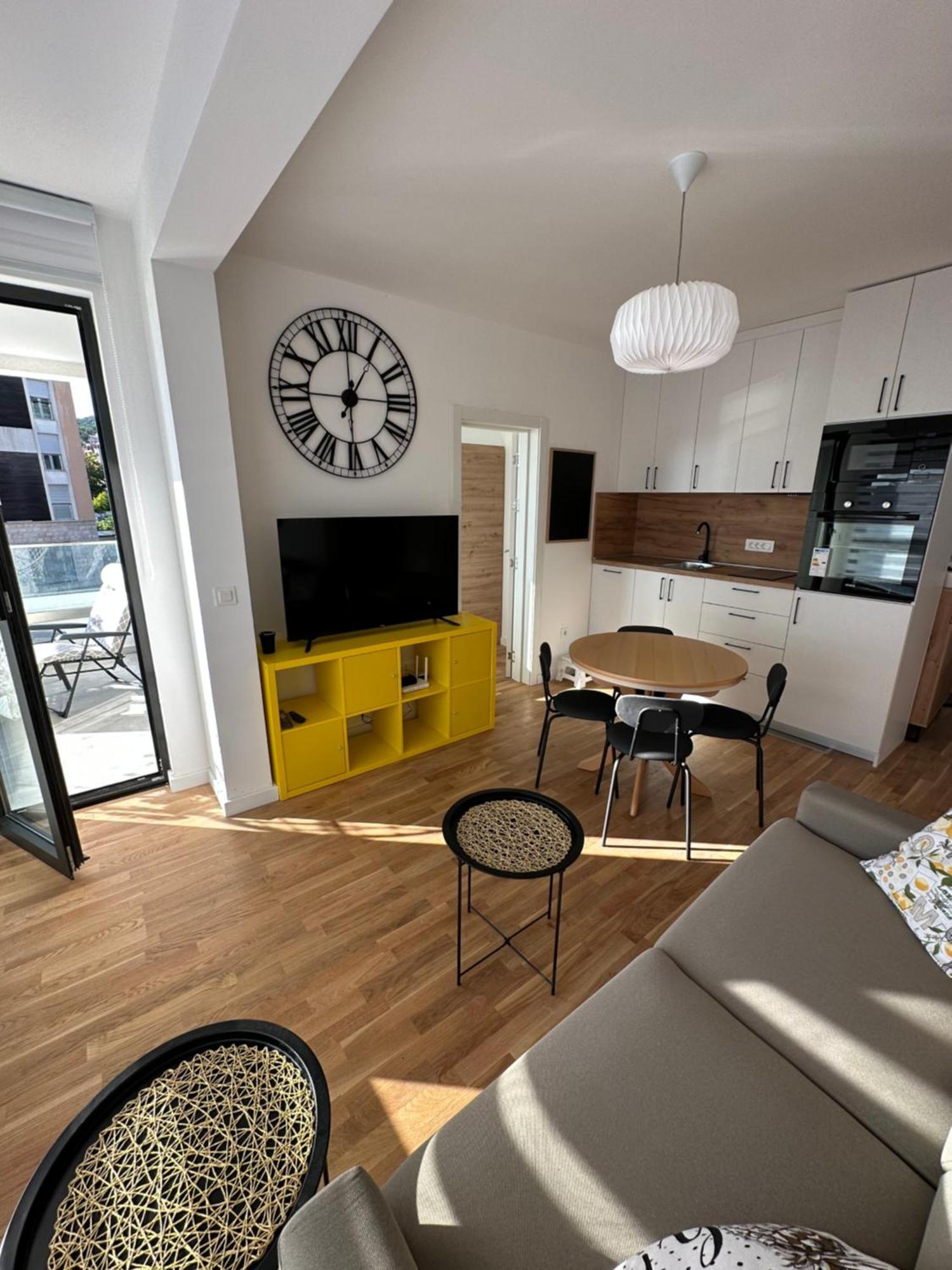 Apartman Javi Apartment Bar Ngoại thất bức ảnh